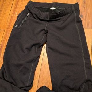 Athleta top and bottom